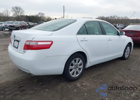 2009 Toyota Camry Xle z USA, uszkodzony, nr VIN 4T1BE46K09U882637